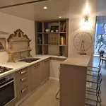 شقة La Table