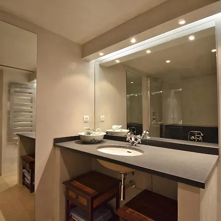 Apartment La Table Paris