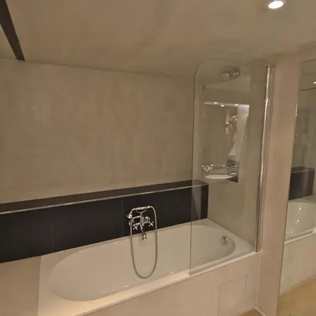 La Table Apartment